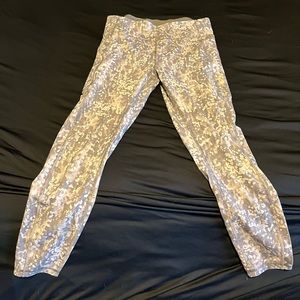 Lululemon Invigorate Size 10 Leggings